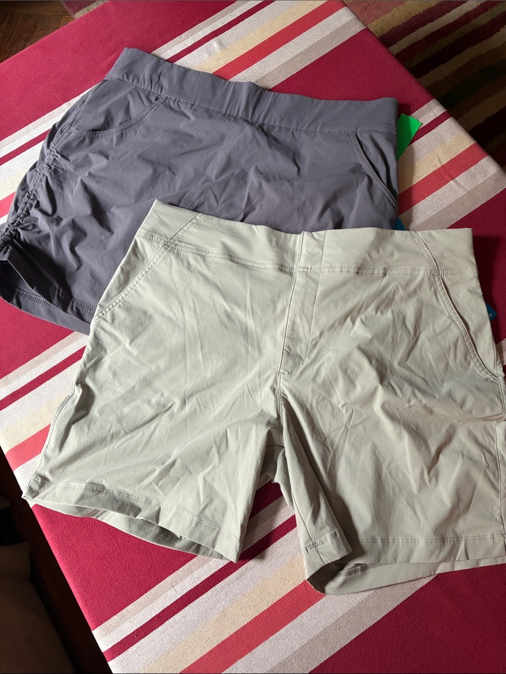 NWT Bundle Columbia Omni-Shade skort grey Size L & pair of shorts-tan size 12